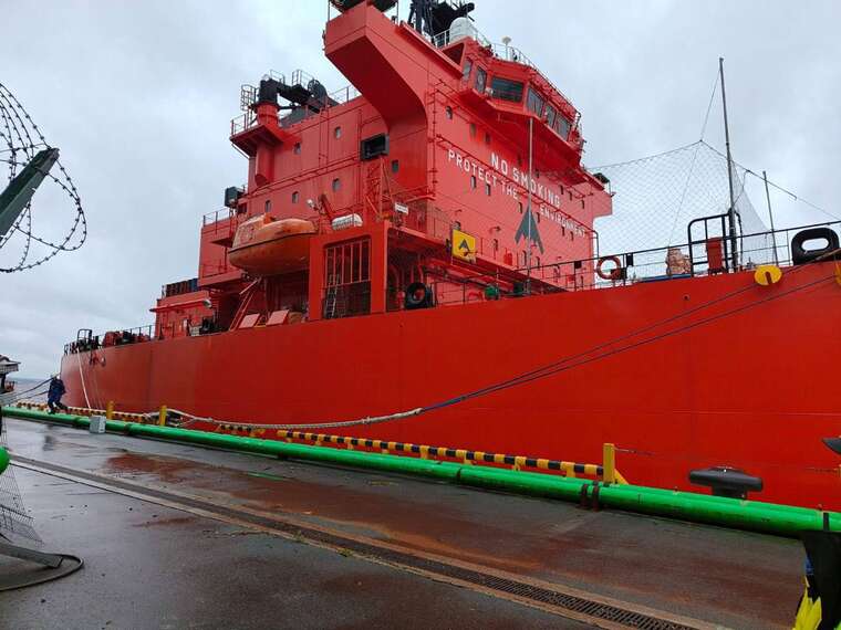 Вибух на танкері в порту Санкт-Петербурга: стався витік аміаку