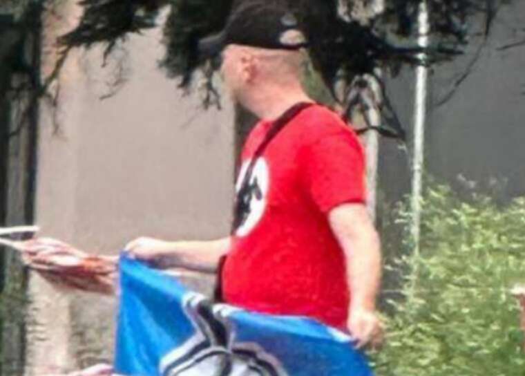 В Киеве полиция расследует случай демонстрации с нацистской символикой на Печерске