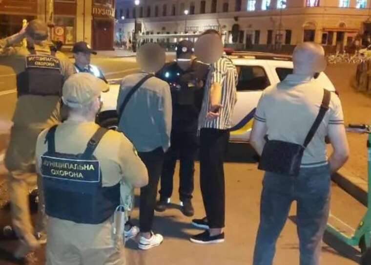 У Києві спіймали нетверезих кермувальників електросамокатів