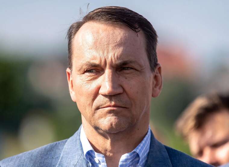 Сікорський висловив свою думку стосовно "кампанії расизму та антисемітизму" в Польщі