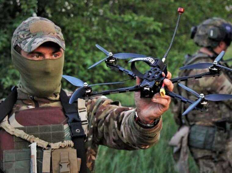 Лінія фронту в Україні заморожена через масове використання FPV-дронів, — WSJ