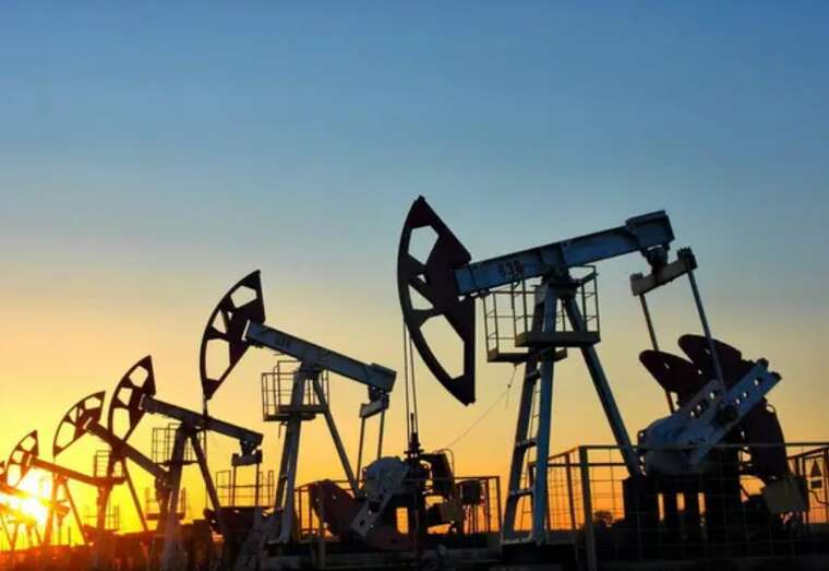 ЄС ухвалив рішення зменшити цінову стелю на російську нафту на 15% – Reuters