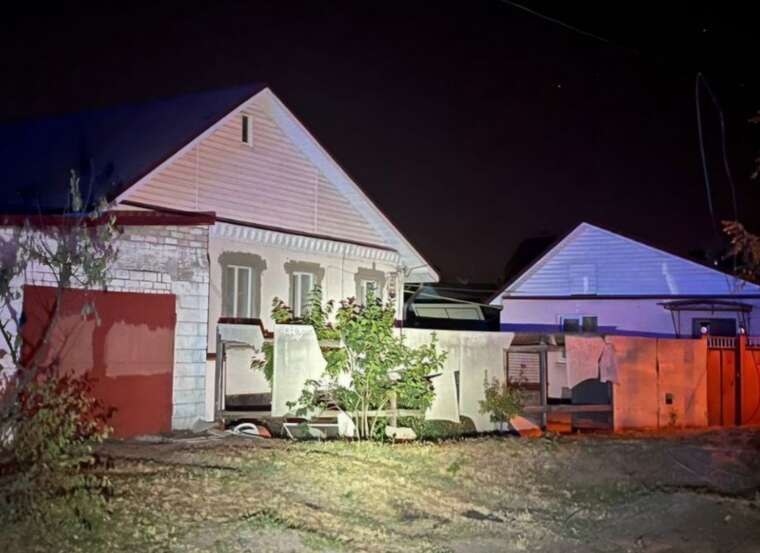 Уночі росіяни здійснили атаку на Дніпро за допомогою дронів: постраждали багатоповерхівка та гімназія