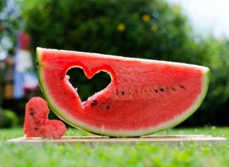 Фермери зібрали перші 500 тонн херсонських кавунів