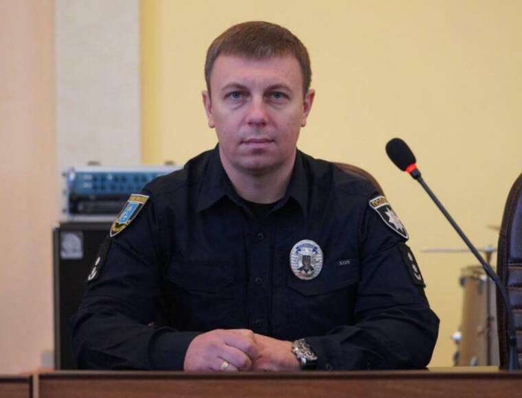 Новий проректор НАВС Станіслав Мозоль приховує майно та користується автівками родини