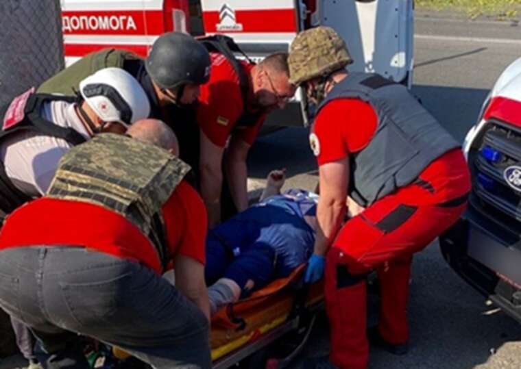 Оккупанты нанесли удары по Никополю: одна женщина погибла, пятеро ранены