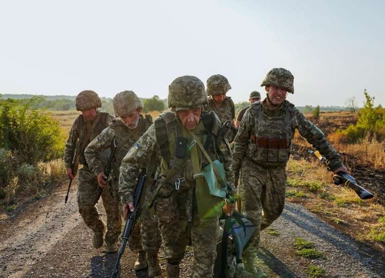 Ситуація на фронті: за добу зафіксовано 180 бойових зіткнень, третина — на Покровському напрямку