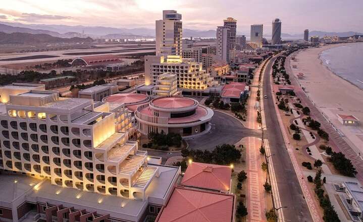 Після візиту Лаврова: Північна Корея заборонила іноземцям відвідувати курорт