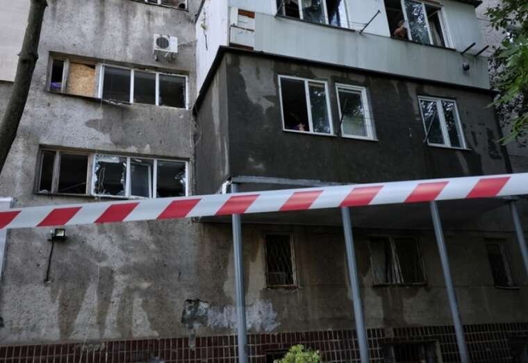 РФ уночі застосувала проти України понад 300 дронів і 30 ракет, - Зеленський