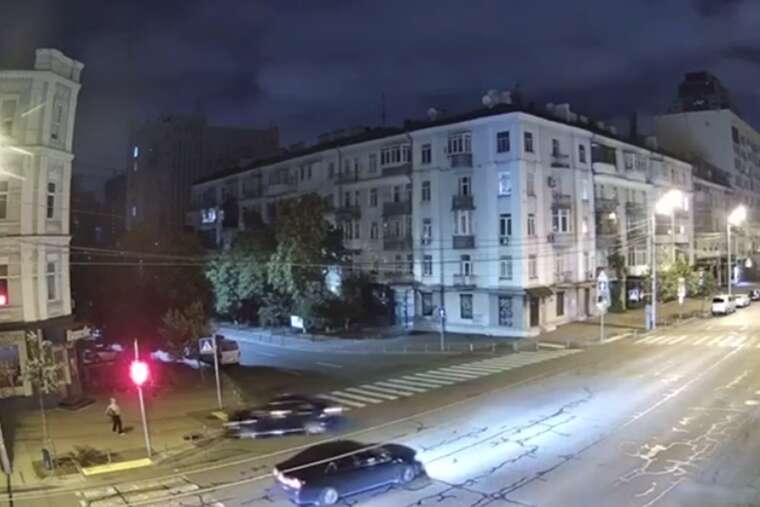 In Kyiv, a prosecutor hit a woman on the sidewalk and fled