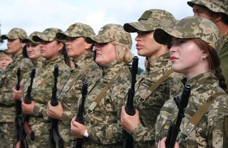 Жіночий підрозділ «Бучанські відьми» поповнився новобранками: вісім жінок долучилися до проєкту "Чисте небо"