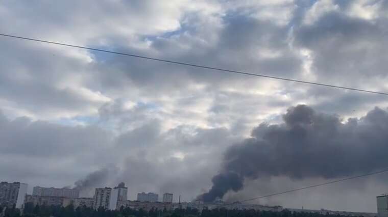 Атака РФ по Києву: повідомляють про масштабну пожежу