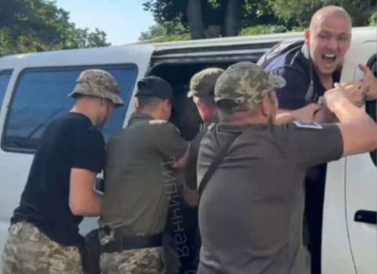 Избиение врача в Одессе представителями ТЦК: в Сети опубликовали видео из больницы