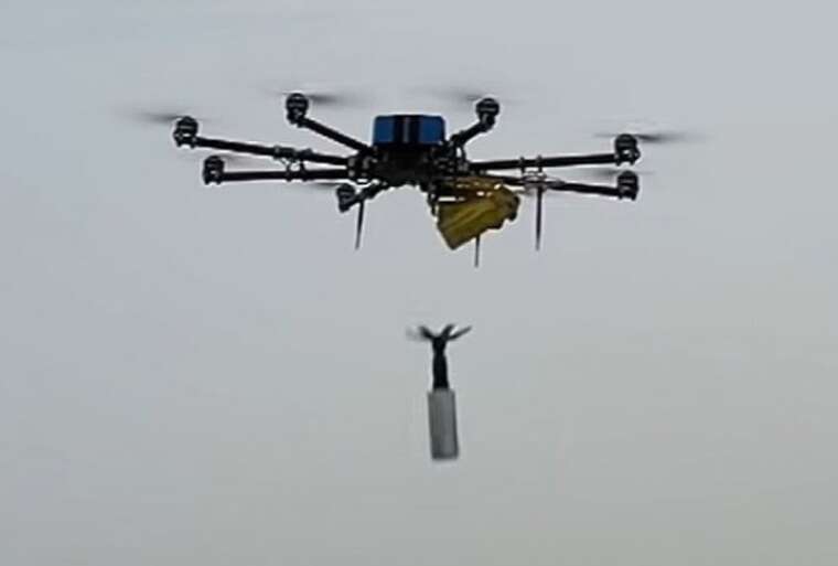 У Херсоні внаслідок обстрілу з дрона поранена жінка