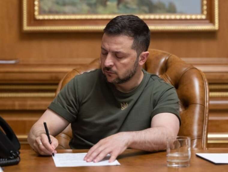 Зеленський підписав закон про скорочення повноважень НАБУ і САП