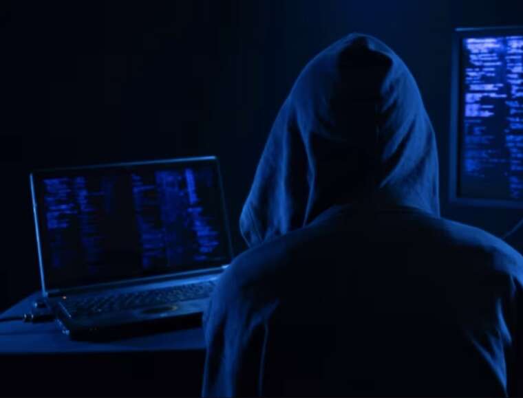 В РФ оголосили про масштабну DDoS-атаку на операторів зв’язку в окупованому Криму