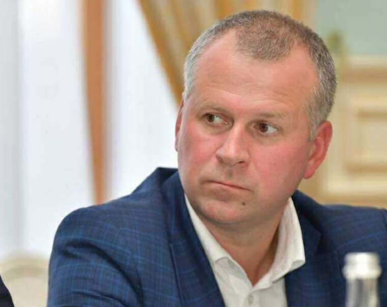 Глава "Киевавтодора" задекларировал миллионную зарплату, новую недвижимость и электрокар