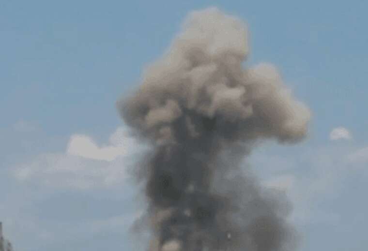 Russia struck the Industrial district of Kharkiv with a GAB  there is one injured