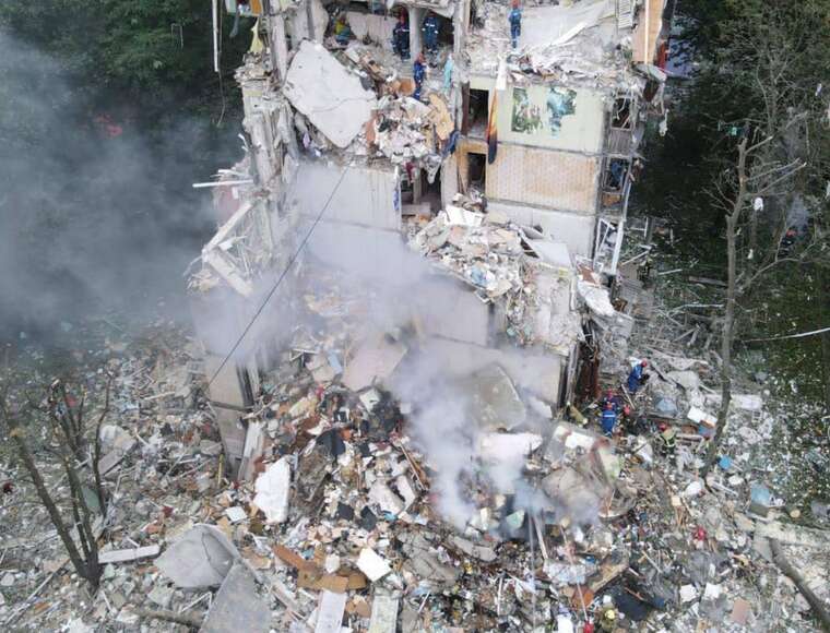 У Києві кількість жертв нічної атаки зросла до 10 — поліція