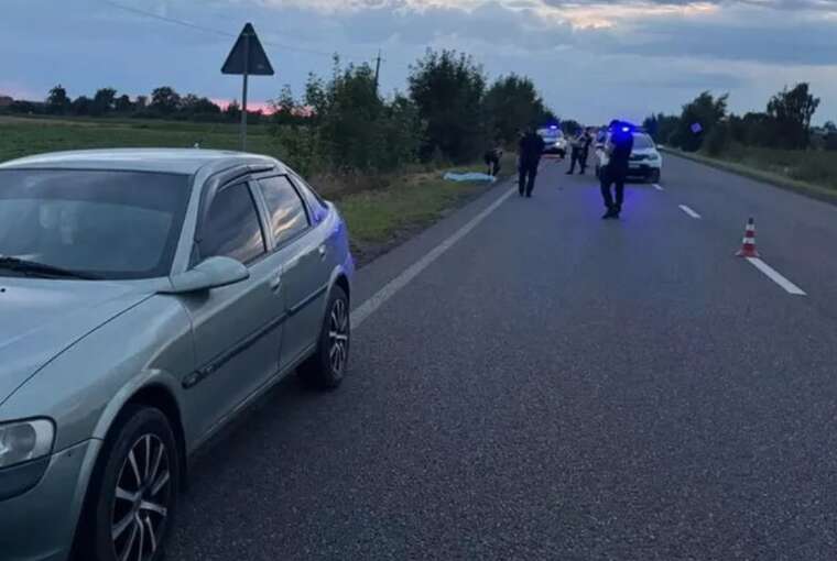In Volyn, a woman jumped out of a moving car: she died