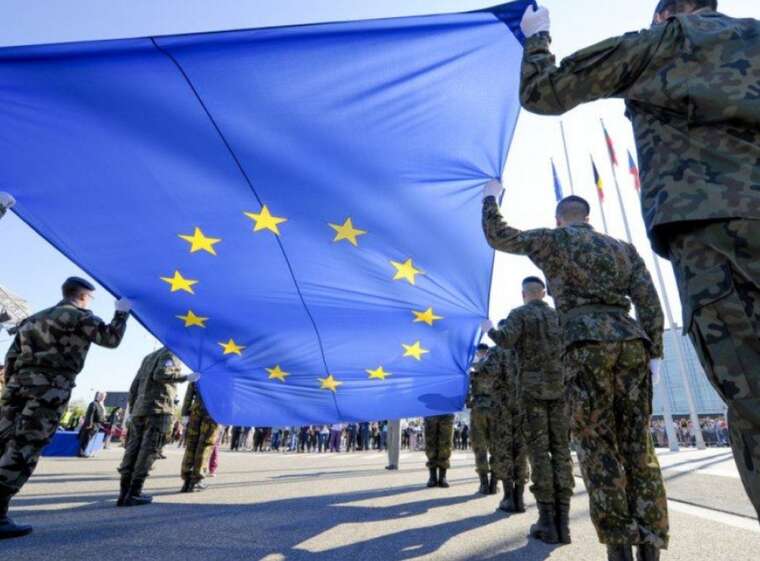 Військова допомога ЄС Україні була заморожена з початку року через позицію Угорщини