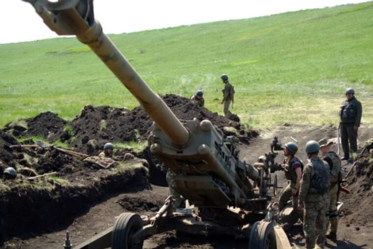    200      M777  ,  Reuters