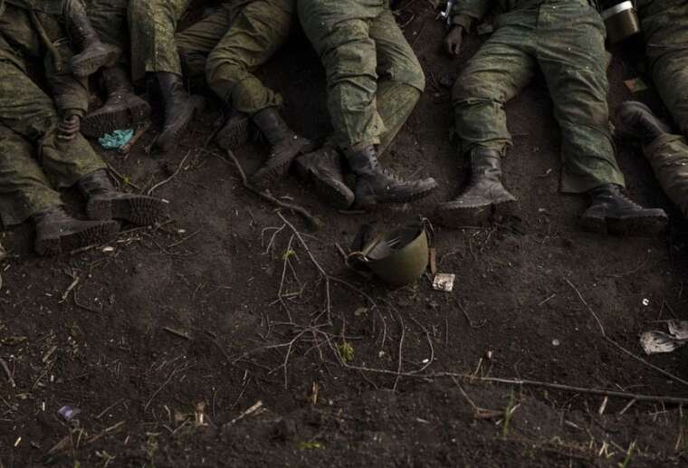 В России идентифицировали 122 883 погибших военных РФ, - росСМИ