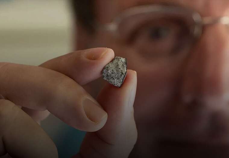 Метеорит, який впав на дім у США, старший за Землю - науковці