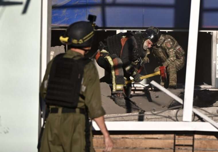 In Zaporizhzhya, seven apartment buildings were damaged due to Russian airstrikes