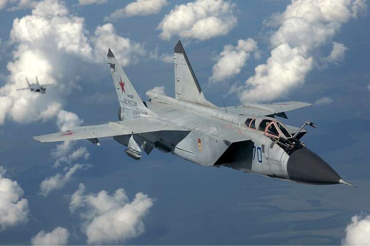 A large-scale alert has been announced in Ukraine: Russians have deployed MiG-31K aircraft
