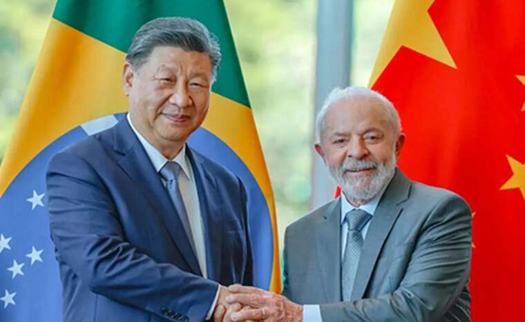 Сі Цзіньпін пообіцяв Лулі підтримку Китаю на тлі мит США проти Бразилії