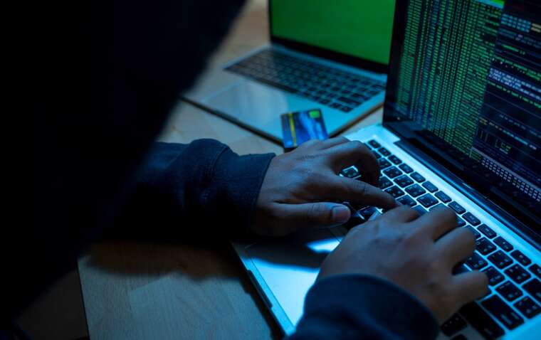 Польща відбила російську кібератаку на систему водопостачання, - міністр Гавковський