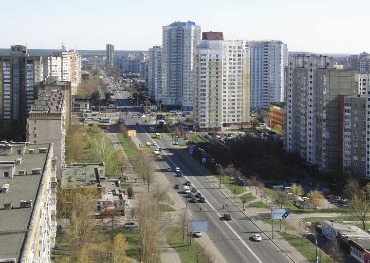 Харківське шосе ремонтують за 1,4 мільярда гривень, але пішоходам наземних переходів не залишили