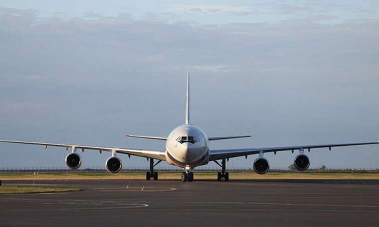 Літак Путіна заходить на посадку в Анкориджі