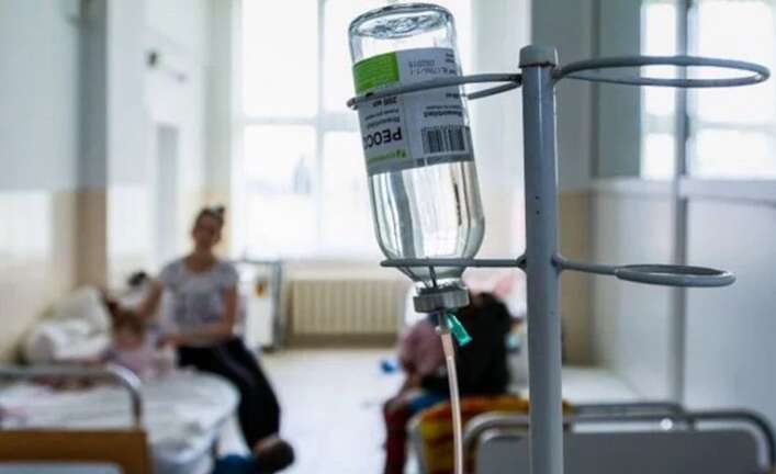 Масове отруєння на Львівщині: 12 дітей госпіталізовано після відпочинку в готелі