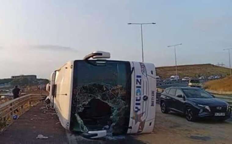 У Туреччині автобус із людьми потрапив у ДТП: троє загиблих, 20 постраждалих