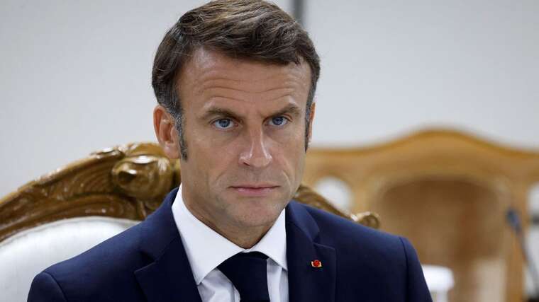 Macron proposed to join negotiations with Putin