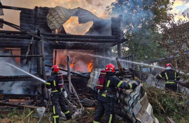 Появились кадры последствий комбинированной атаки на Львов