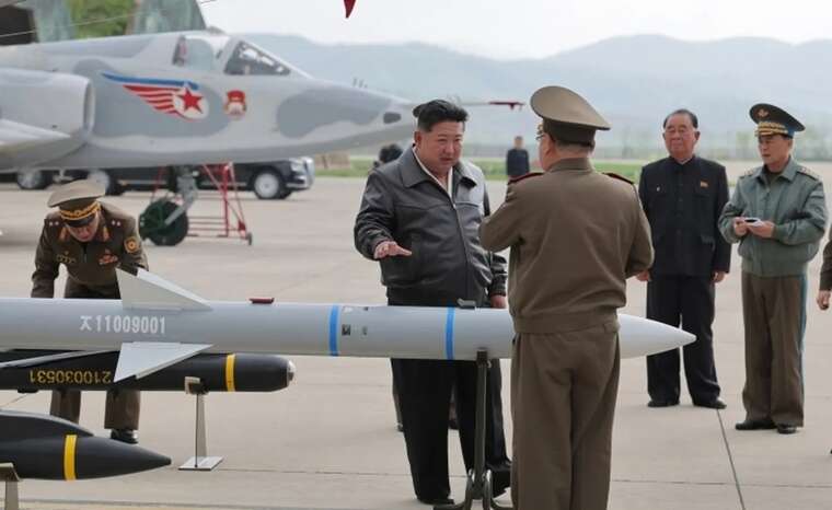 Bloomberg: КНДР створила секретну ракетну базу біля кордону з Китаєм