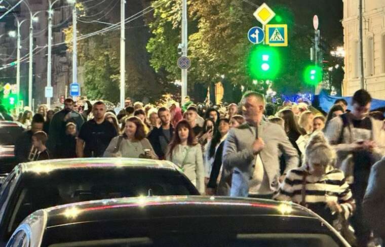 Уперше з початку війни: Харків святкує День міста, центр переповнений людьми