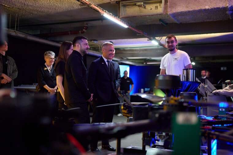 На День Незалежності в Україні показали виставку сучасних дронів та озброєння