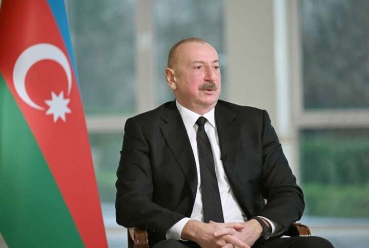 Алиев обвинил Россию в сбитии самолета и пытках азербайджанцев на Урале