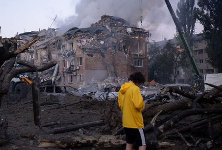 Удар РФ по Києву забрав життя працівниці міської прокуратури