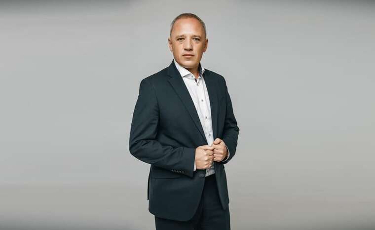 Мэр Черновцов Роман Кличук засветил часы за 400 тысяч гривен