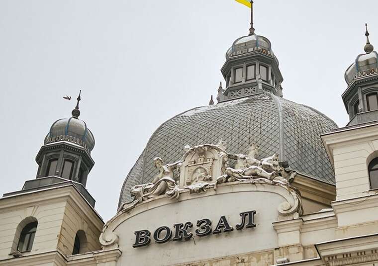 Символічний гудок на вокзалах України вшанував загиблих захисників і захисниць