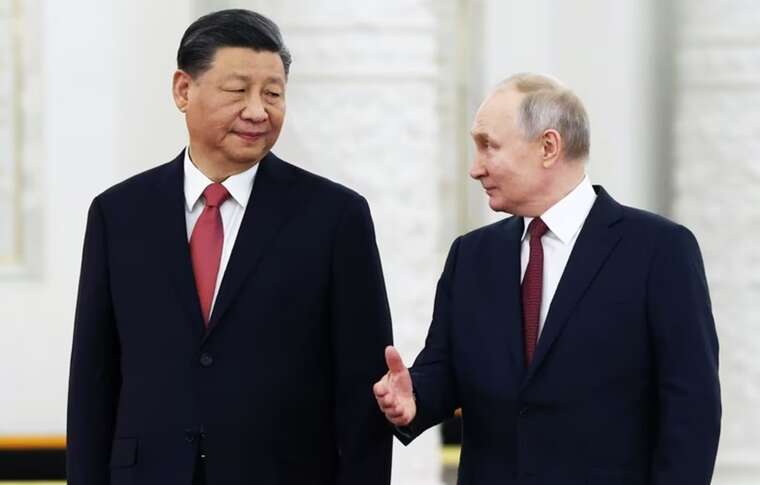 Путин и Си Цзиньпин обсудили контакты с США на саммите ШОС