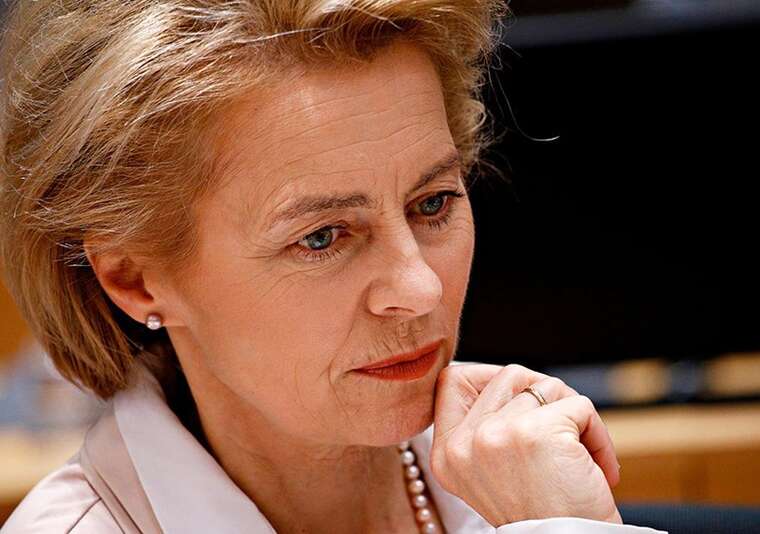 Flightradar спростував інформацію про проблеми GPS на літаку фон дер Ляєн