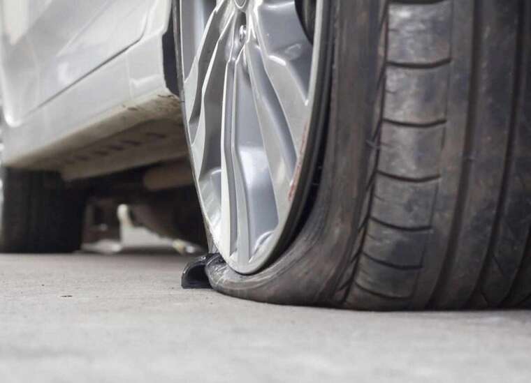 In Bukovyna, a military officer of the TRC received a penalty for damaging the tires of a violator