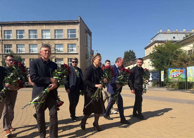 Peoples deputies arrived in Lviv to bid farewell to Andriy Parubiy