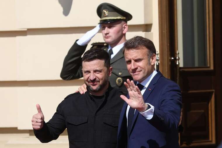 The "Coalition of the Willing" summit on security guarantees for Ukraine begins in Paris